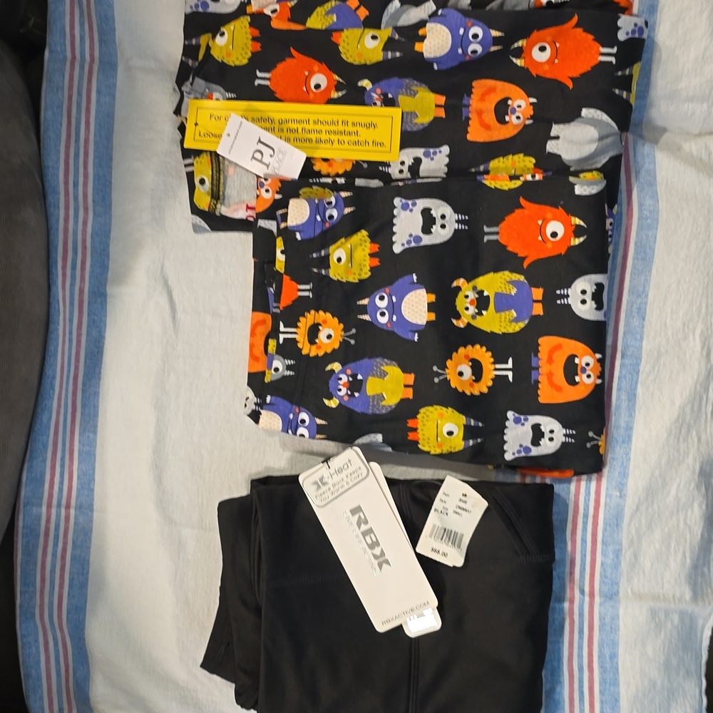 Childrens place pj's 2pc monster print reebok leggings Halloween